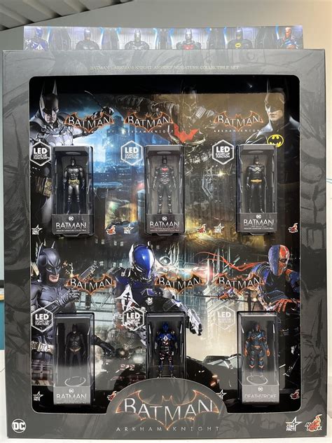 Action Figures Batman Arkham Knight Armory Miniature Collectible Figure Set Hot Toys Hot Toys