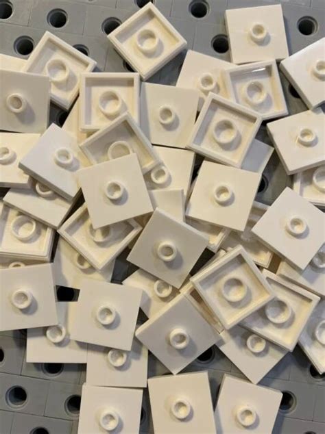 Lego White 2x2 Plate Tile With Knob Groove Centre Stud Jumper Lot Of