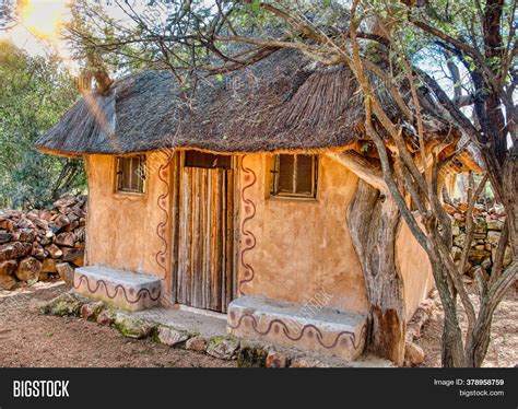 African Village Image & Photo (Free Trial) | Bigstock