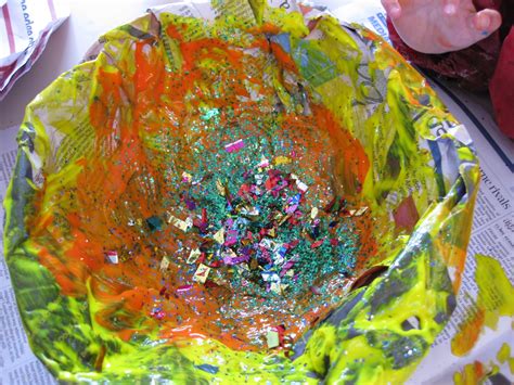 Paper Mache Bowls Using Balloons