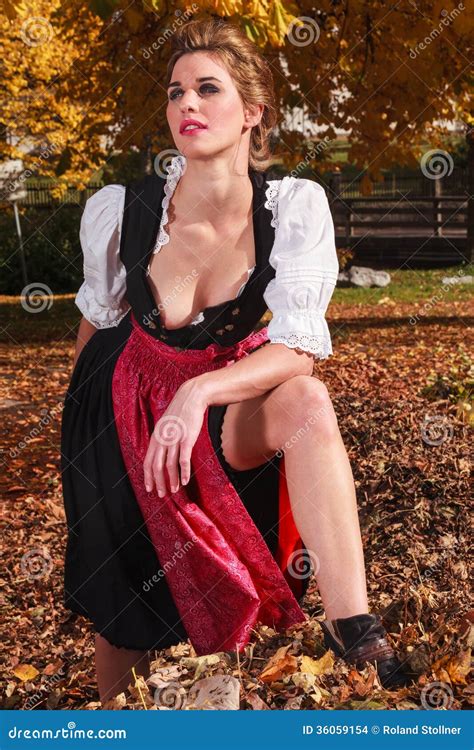 Busty Dirndl Telegraph