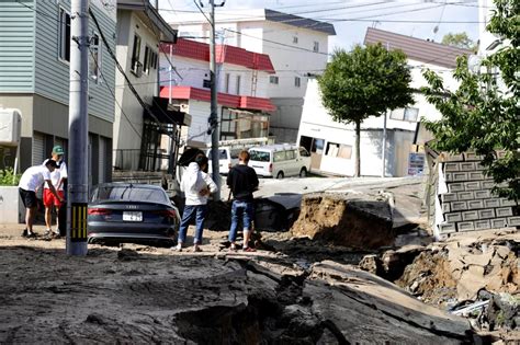 At least 2 dead, dozens missing after major earthquake strikes northern ...