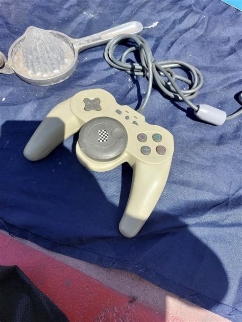 Does anyone know this controller? : r/psx