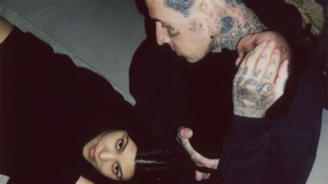 Kourtney Kardashian Y Travis Barker Comparten Las Primeras Fotos Junto