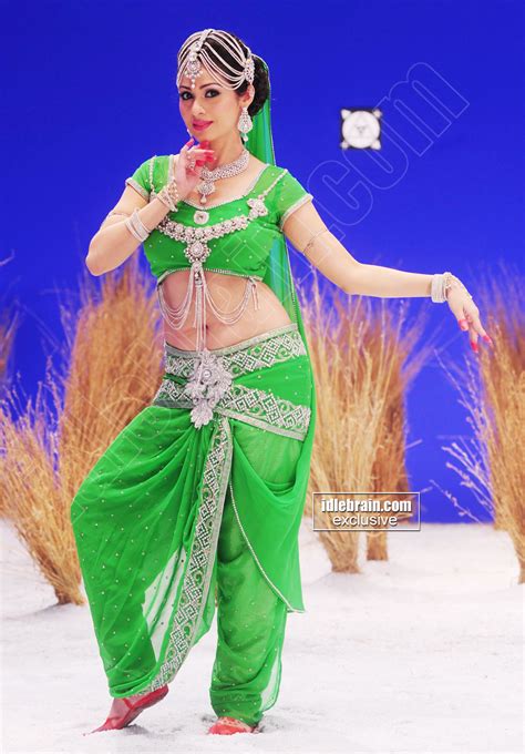 Actress Sada Hot Sexy Photos Chandrakanth