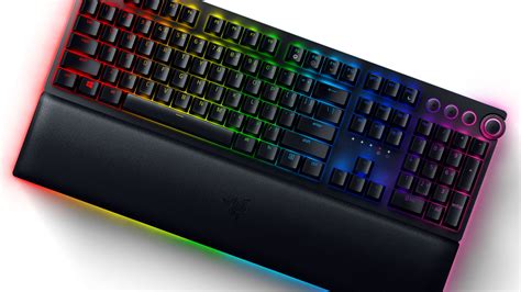 Razer Huntsman V2 Analog review