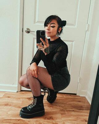 Aileen Senpai Nude OnlyFans NudoStar TV