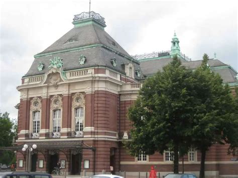 Laeiszhalle Hamburg Music Hall Building - e-architect