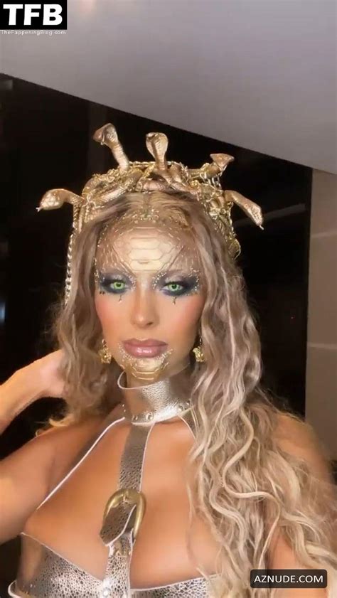 Maya Jama Sexy Seen Flaunting Her Hot Cleavage On The Red Carpet At The