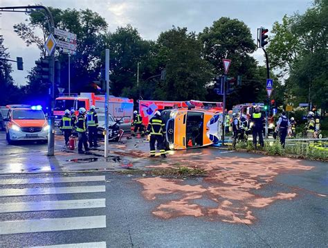 Polizei Bochum Sechs Verletzte Hoher Sachschaden Unfall Mit