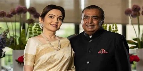 Mukesh Ambani के घर में 400 नौकरों के लिए बनता है डेली खाना शेफ की महीने की सैलरी जानकर आप भी