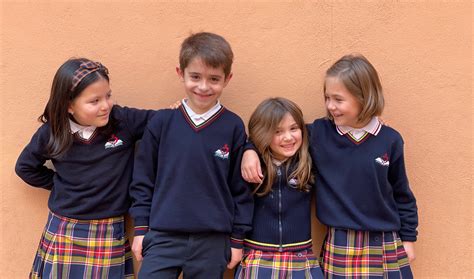 Uniformes Colegio Santa Mónica