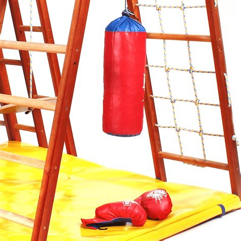 Спортивный уголок для детей в квартиру: комплектация, установка своими ...