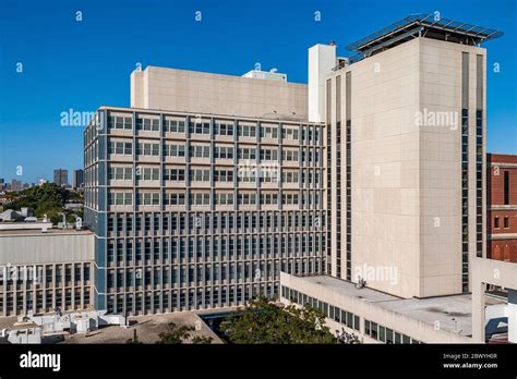 Childrens Memorial Hospital In Lincoln Park Stock Photo Alamy