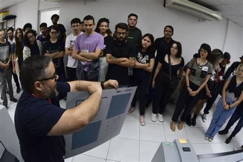 Alunos do curso de design do IFPB visitam a Cepe Notícias A Cepe