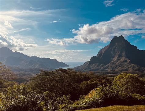 how to pronounce moorea