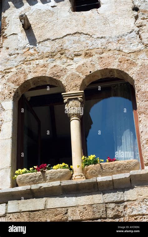 Frontage Houses Lorimi Houses And Sandonato Saint Guilhem Le Desert