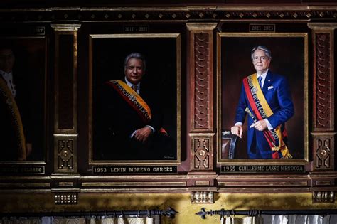 Sal N De Los Presidentes Suma El Retrato De Guillermo Lasso En Su