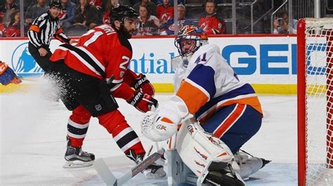 Isles Win Fifth In A Row But Leafs Snap Up Final Berth Newsday