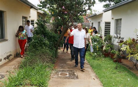 Edinho Visita Unidades Reformadas Do Cras E A Vila Dignidade Rcia