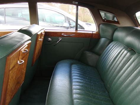 1960 Rolls Royce Silver Cloud Interior Rear The Interio Flickr