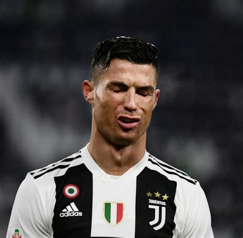 Fu Ball Trotz Ronaldo Doppelpack Juve Kassiert Weiteren R Ckschlag Welt