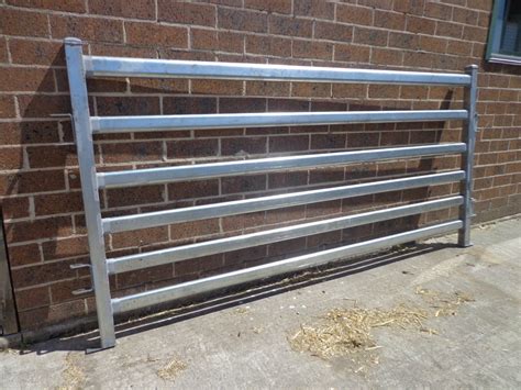 Australia Standard Galvanized Livestock Panels And Sheep Yard Panel