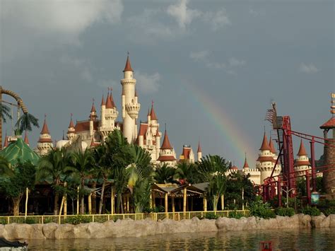 Rainbow over King Harold's Castle in Far, Far Away at Universal Studios ...