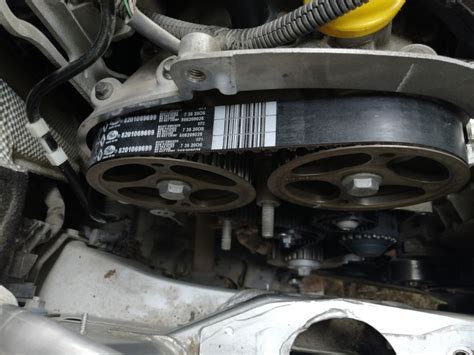 Поменял ремень ролики грм — Renault Sandero 2G, 1,6 л, 2014 года ...