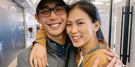 Alex Gonzaga Apologizes For Smudging Cake Icing On Waiter Gma News Online