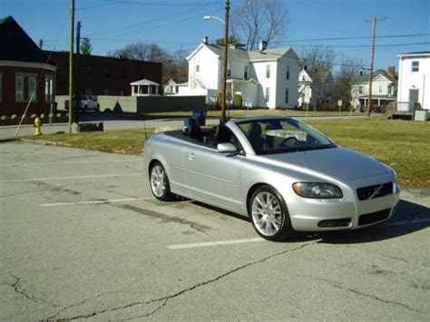 Sell used 2007 Volvo C70 Hardtop Convertible in La Grange, Kentucky ...