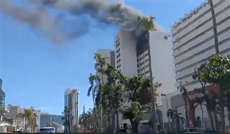 Reportan Fuerte Incendio En El Hotel Emporio De Acapulco A Un Mes De Su