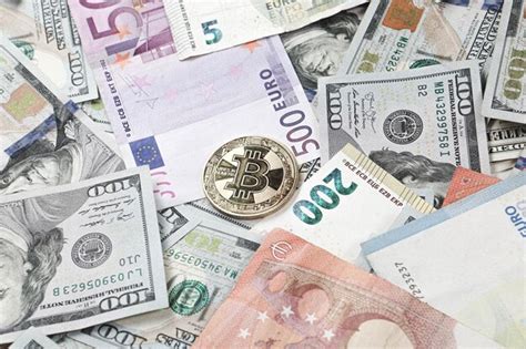 Dinheiro E Moeda Multi Euro Dolar Diferentes Tipos De Notas De Nova