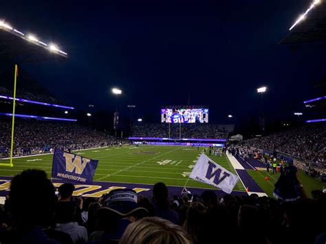 husky stadium uw | Seattle football, Football games, Stadium