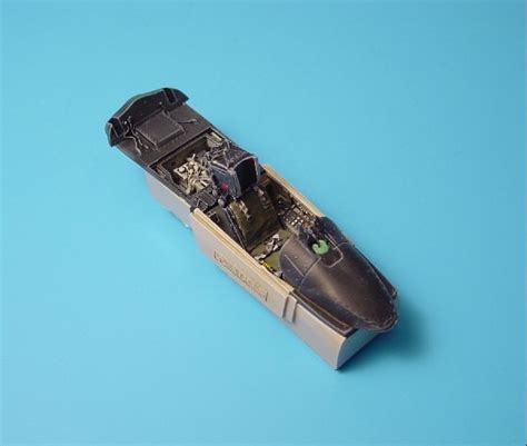 F/A-18C cockpit set