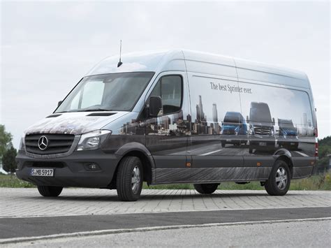 New Sprinter Variants Get Innovative Crosswind Assist In Standard Autoevolution