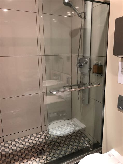 Review - British Airways First Class A380 Johannesburg to London