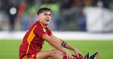 Mercato Roma il Chelsea vuole Dybala può pagare la clausola entro il