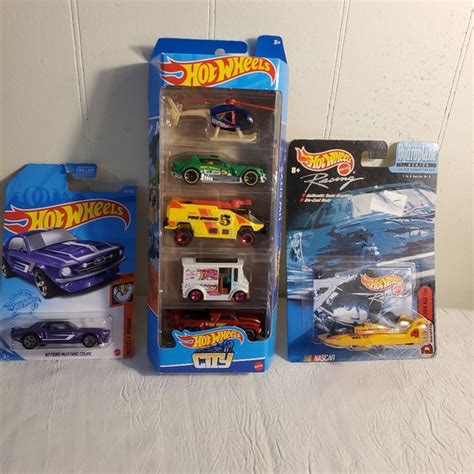 Mattel Toys Lot Of Mattel Hot Wheels Metal Toy Vehicles Hydroplane Muscle Mann City Set