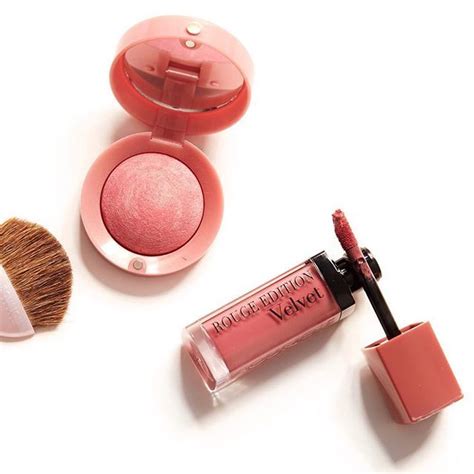 Bourjois Rouge Edition Velvet In 07 Nude Ist