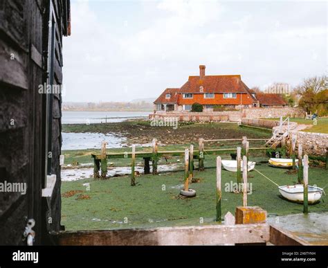 Bosham fishing village hi-res stock photography and images - Alamy