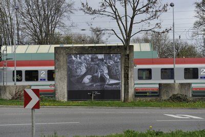 Danh V Kub Billboards Kunsthaus Bregenz