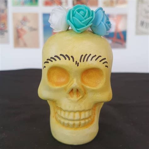 Caveira Mexicana Em Gesso Personalizada Frida Amarela Shopee Brasil