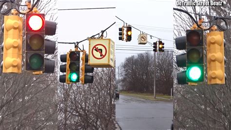 Traffic Lights Flashing Crosswalk Signals Edgewood Washington