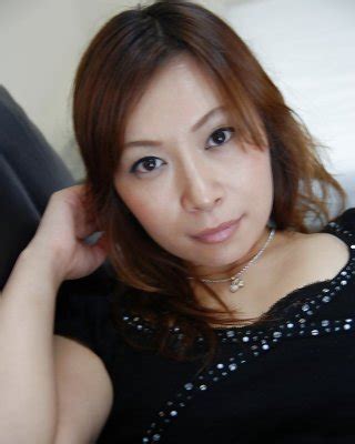 Asian MILF Machiko Nishizaki Undressing And Exposing Her Inviting Cunt Porn Pictures XXX Photos