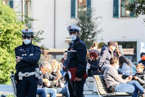 Toscana zona gialla la regione mantiene il colore L Rt è a 0 92