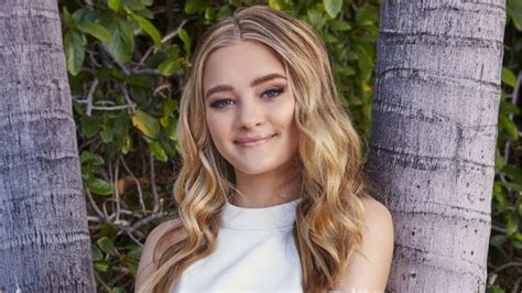 Lizzy Greene Bio Age Height Parents Boyfriend Net Worth Legitng