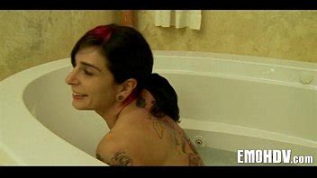 Tattooed Goth Babe XVIDEOS