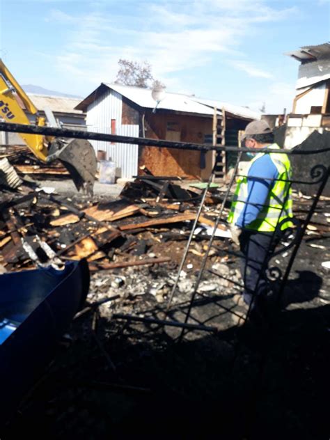 Familias Afectadas Por Incendio Reciben Ayuda En Alimentos Y Art Culos