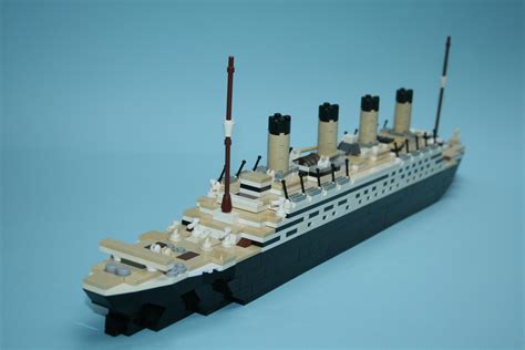 RMS Titanic (photo album in the comments) : r/lego